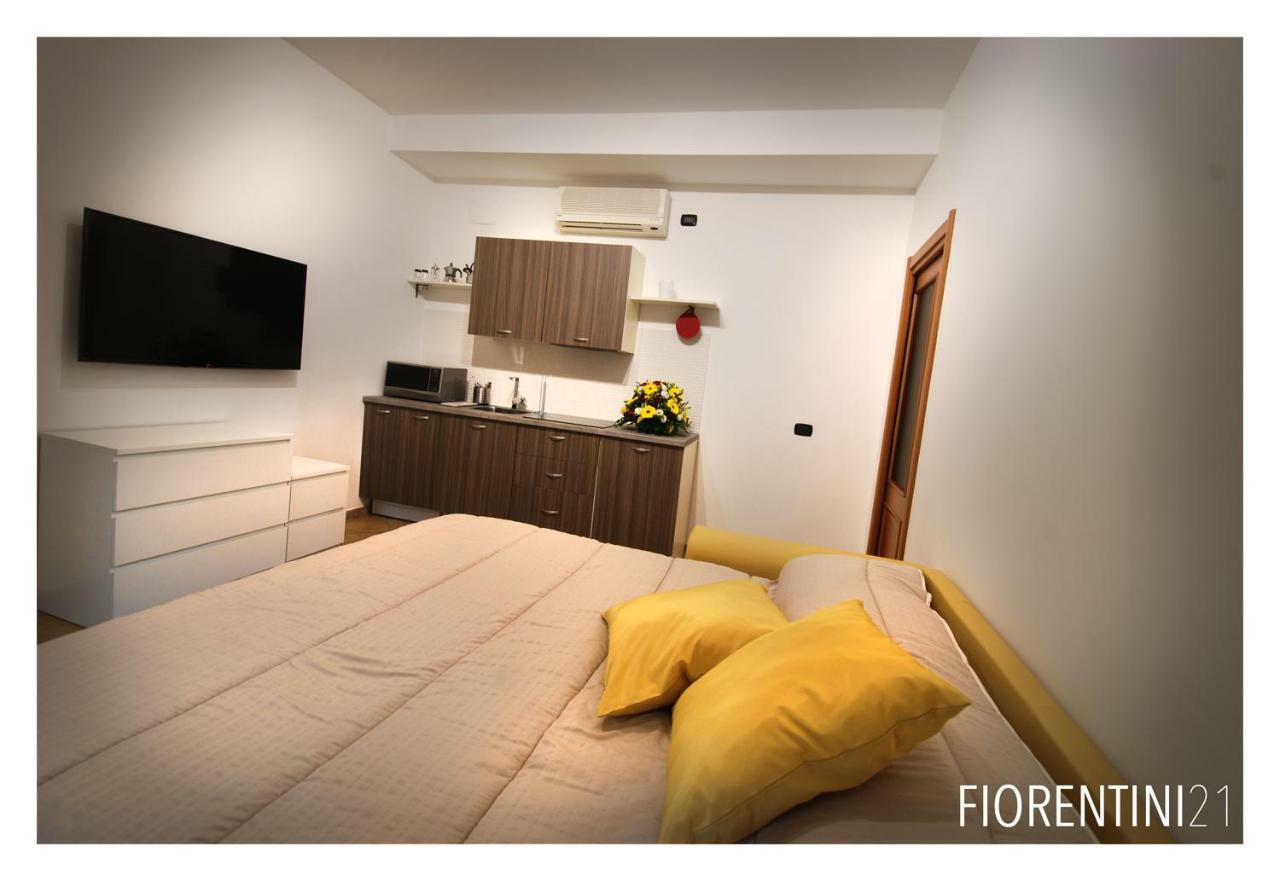 Fiorentini21 * Naples